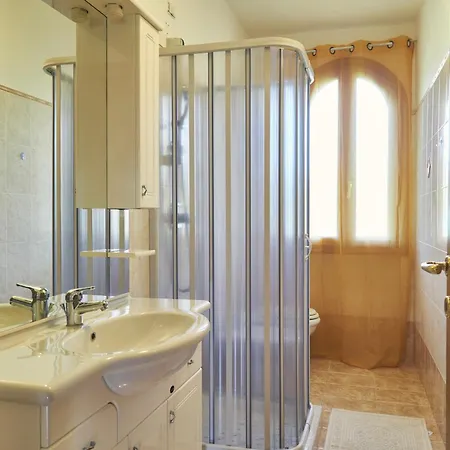Maddalena Lodge