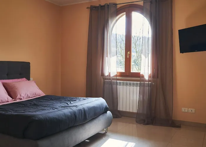 Maddalena * Кастель-ди-Сангро